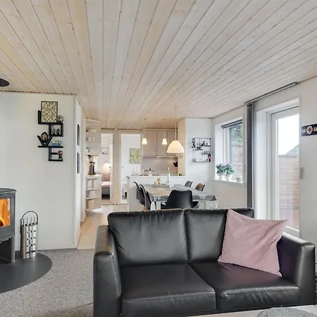 Gisl - 400m From The Sea By Interhome Vakantiehuis